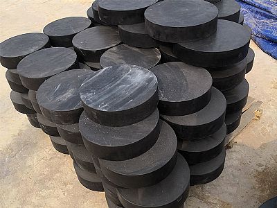 中江县板式橡胶支座由若干层橡胶片与薄钢板经加压硫化